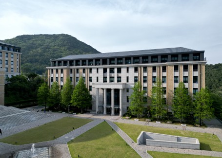 부산외국어대학교 홍보용 이미지